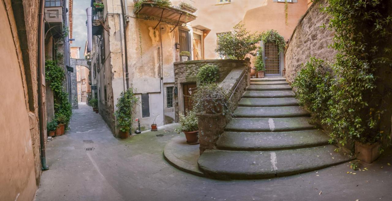 La Rosa Scarlatta Apartment Viterbo Exterior photo